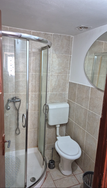 1 Decembrie, str. Grigore Moisil, la curte, ocazie!