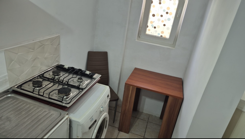 1 Decembrie, str. Grigore Moisil, la curte, ocazie!